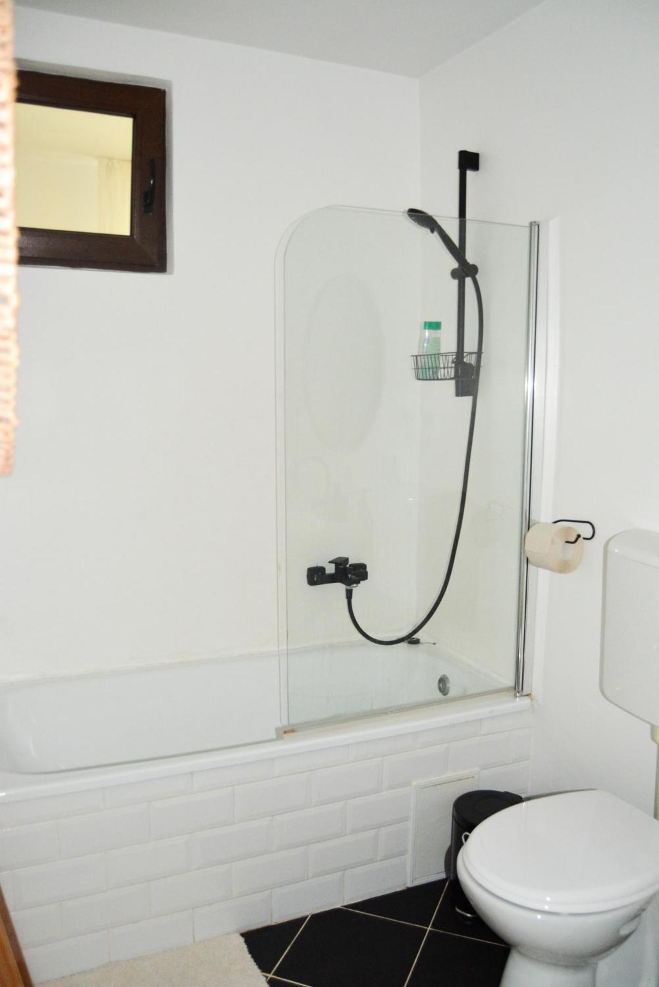 Casa Humulesti, Fii Vecinul Lui Ion Creanga Villa Targu Neamt ภายนอก รูปภาพ